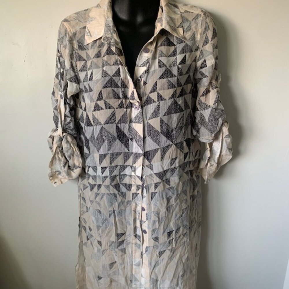 BCBGMaxazria 100% Silk Geometric Tunic Button up Blouse
